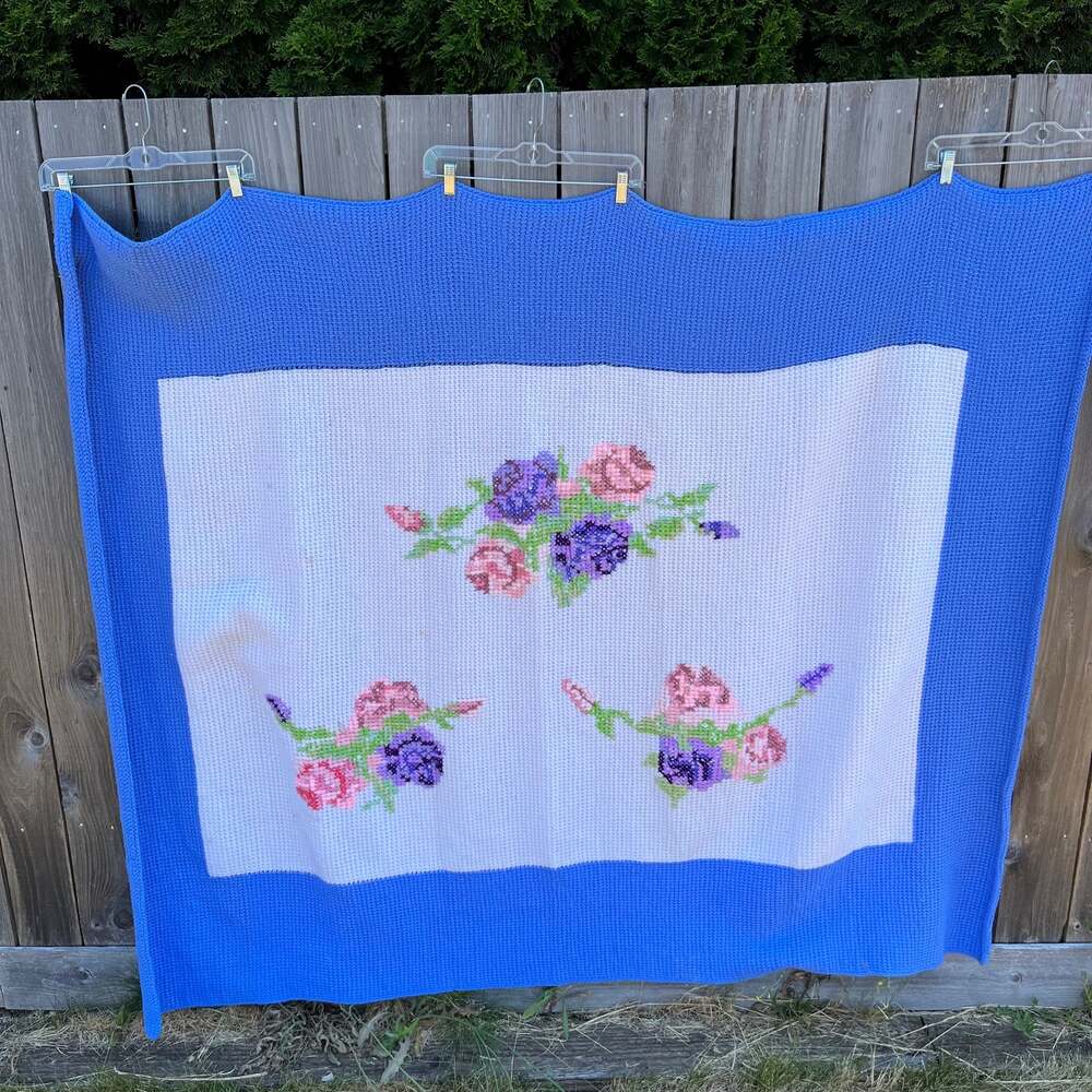 Vintage Large Crocheted Rose Blue & White Blanket